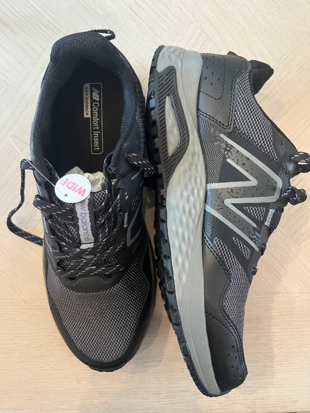 NWT New Balance Sneakers